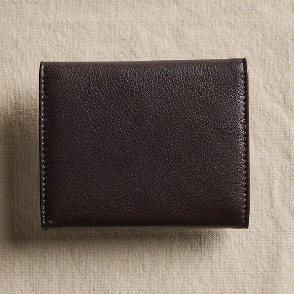 Lock It Up Wallet - Picture 2 of 5